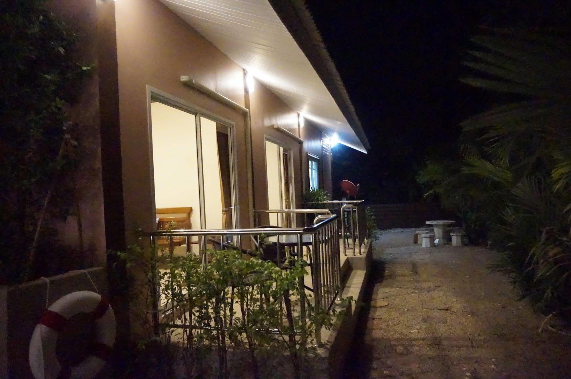Snowhouse Aonang Krabi Hotel Ao Nang Екстериор снимка